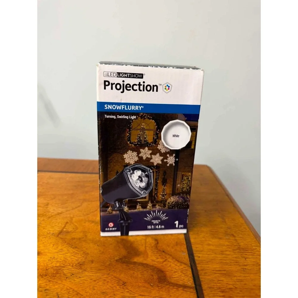 Gemmy LED Lightshow Projection Snowflurry White Turning Swirling Light 14382